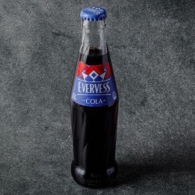 Evervess Cola в Zest Coffee & Wine по цене 250 ₽