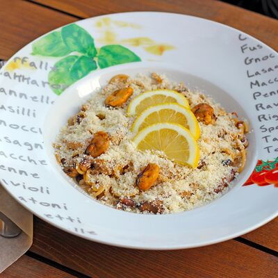 Спагетти с морепродуктами в Food & Mood по цене 800 ₽