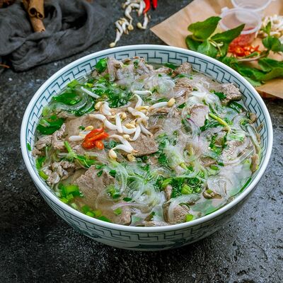 Суп Фо Бо в Pho Dat Viet по цене 450 ₽