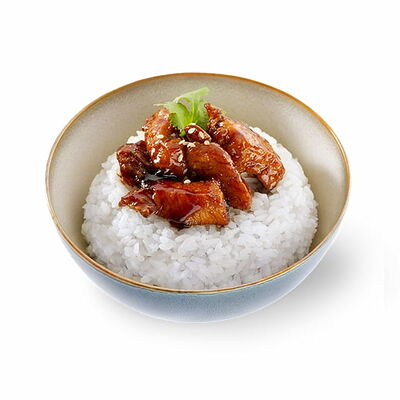 Рис с курицей Гунбао в Еоки по цене 576 ₽