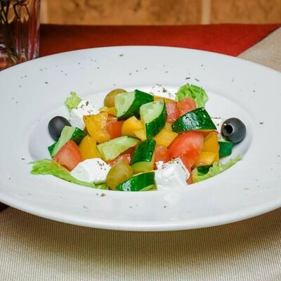 Салат Греческий в Пепперони по цене 330 ₽