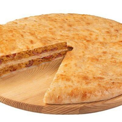 Фирменный пирог «Капуста с колбасками»в Пироги №1 по цене 891 ₽