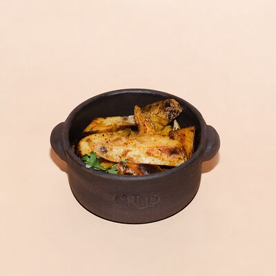 Картофель запечённый в Tbls по цене 230 ₽