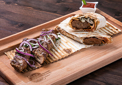 Кебаб-ролл грибной (из телятины) в Шашлык-Машлык по цене 448 ₽