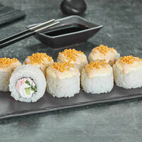 Ролл Том ям краб запеченный в Суши Мастер