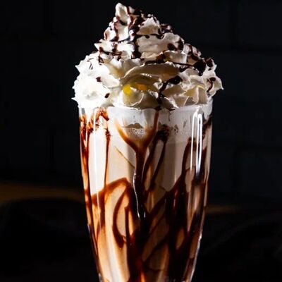 Молочный коктейль Шоколадныйв Баклажан по цене 650 ₽