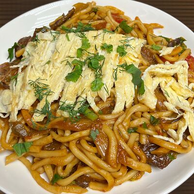 Жареный лагман в Ясин по цене 500 ₽