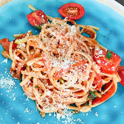 Паста Лингуни с овощами в Соседи Home Cafe по цене 463 ₽