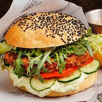 Бургер с курицей в Ферма