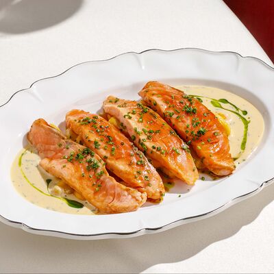 Лосось с ньокки из печёной тыквы и соусом беарнез в Cristal по цене 1400 ₽