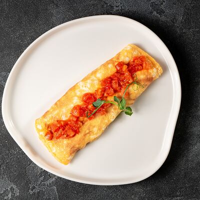 Омлет с томатами и моцареллой в Amarena по цене 585 ₽