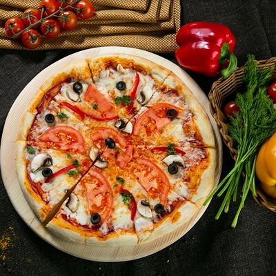 Пицца Вегетарианская в Pizza Milano по цене 730 ₽