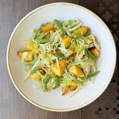 Салат с картофелем и фасолью в Брассерия 033 по цене 360 ₽