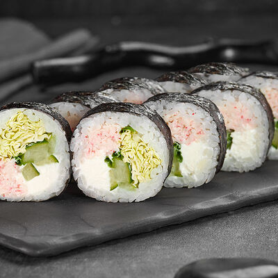 Футомаки кани в Суши Мастер по цене 199 ₽