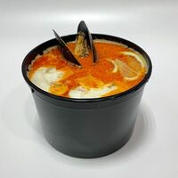 Том ям в SUSHI WOW