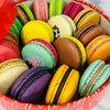 Пирожные Макарон в подарочной упаковке 18 шт в Bottoni macaron по цене 2000