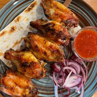 Шашлык из куриных крылышек в Чайхана Азия Базар по цене 299