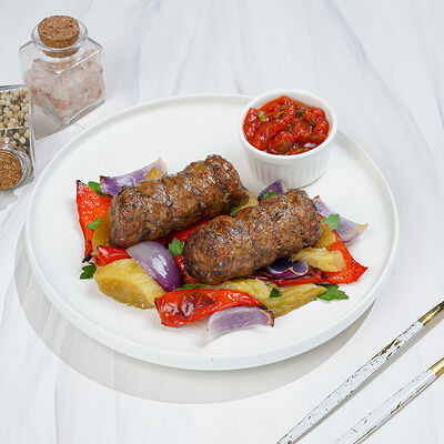 Люля-кебаб с овощами гриль в Магбургер & Братья Караваевы по цене 325