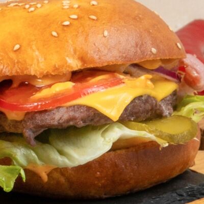 Чизбургерв Хорошая компания по цене 609 ₽