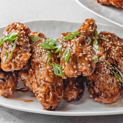 Куриные крылышки в соусе Терияки в BEERMAN&Schlitz по цене 590 ₽