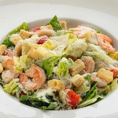 Цезарь с курицей в Дача по цене 665 ₽