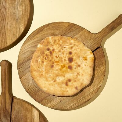 Кубдари с растительным мясом в Хачапури и Вино по цене 265 ₽