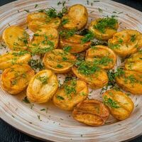 Картофель молодой с зеленью в Ресторан Воробьёвы Горы PREMIUM