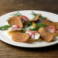 Сельдь с картофелем в Tutta La Vita