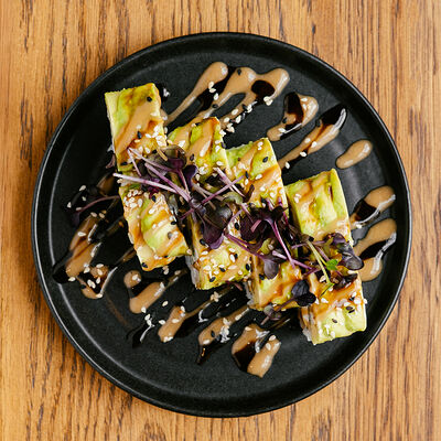 Зелёный ролл в SUBZERO по цене 650 ₽