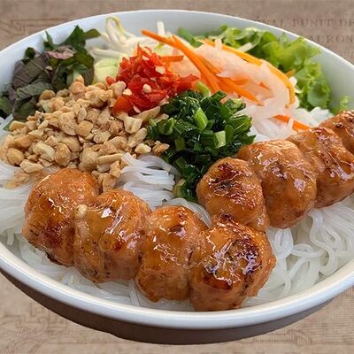Бун-нэм в Nem & Pho Вьетнамская Кухня по цене 645 ₽