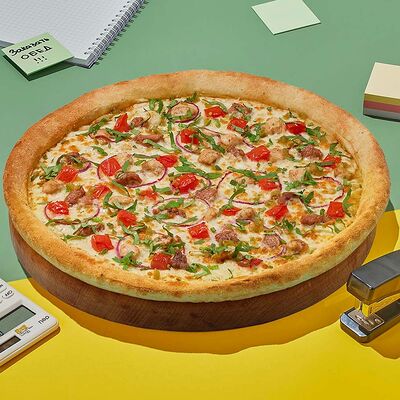 Пицца Грузинская 30 см в Dostaевский по цене 861 ₽