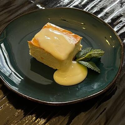 Запеканка творожная со сгущенным молоком в Длинный нос по цене 210 ₽