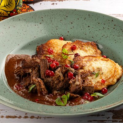 Лось, томленный в фирменном маринаде в Три лося по цене 900 ₽