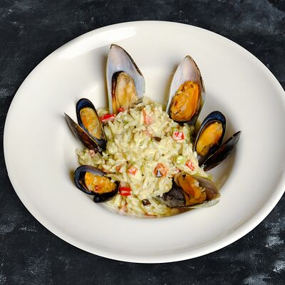 Паста с мидиями в География по цене 800 ₽