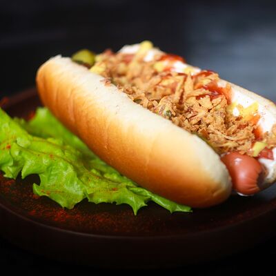 Мангал Хот-дог сырный в WORLD MANGAL CLUB по цене 445 ₽