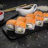 Ролл Филадельфия с копченным лососем в Sushi LeGo по цене 479