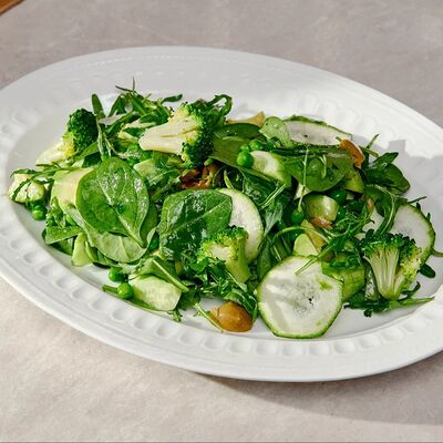 Зеленый салат с авокадо в АFINA по цене 1150 ₽