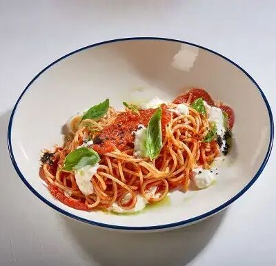 Спагетти помодоро, базилико э страчателла в Sapore Italiano по цене 740 ₽