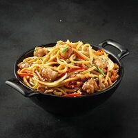 Лапша Wok с курицей в сладком соусе чили в Суши 1