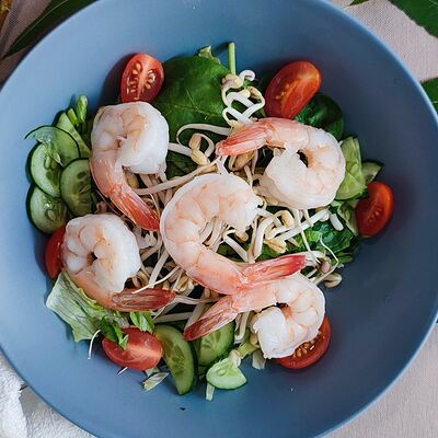 Салат с креветками в Кафе тайской еды по цене 650 ₽