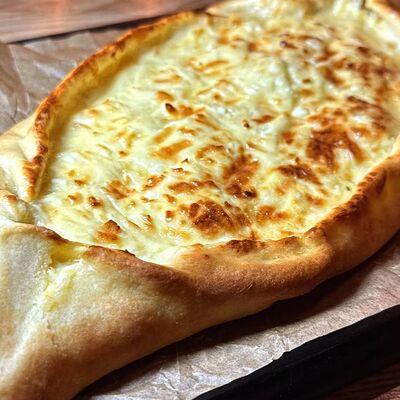 Пиде с сыром в MeatMe по цене 529 ₽
