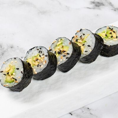 Авокадо маки в Bona по цене 430 ₽