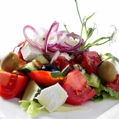Салат Греческий в Кафеу Танка по цене 380 ₽