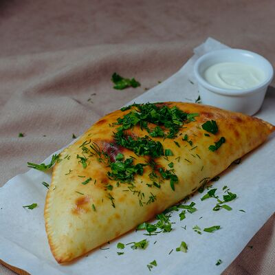 Кутабы с зеленью и сыром в Роланд по цене 400 ₽