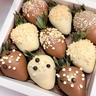 Клубника в бельгийском шоколаде чбв Букет Альфред I клубника в шоколаде и букеты по цене 1990 ₽