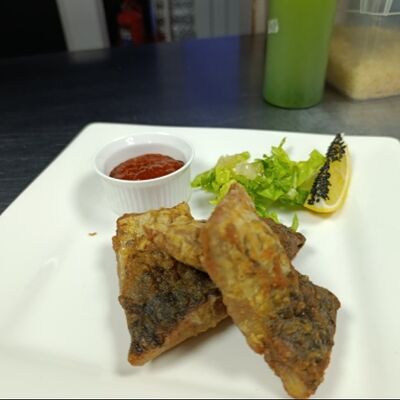 Брюшки налима во фритюре с соусом Мари Роз в Карасёвня по цене 444 ₽