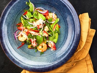 Салат средиземноморский в Mojo по цене 650