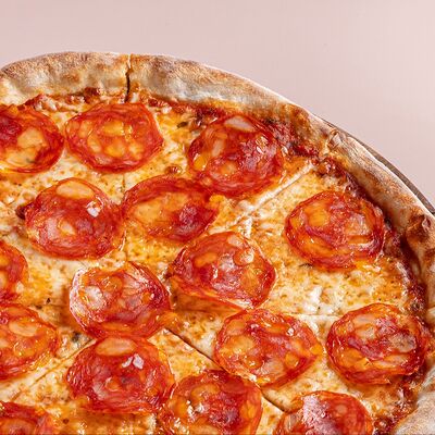 Пицца Пепперони в Avgust13 по цене 1320 ₽