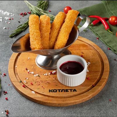 Сырные палочкив Котлета по цене 450 ₽