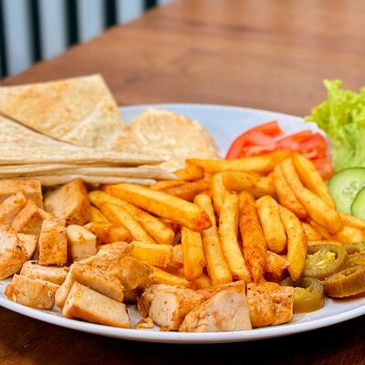 Гиро с курицей от шефа в Gilam Food по цене 650 ₽